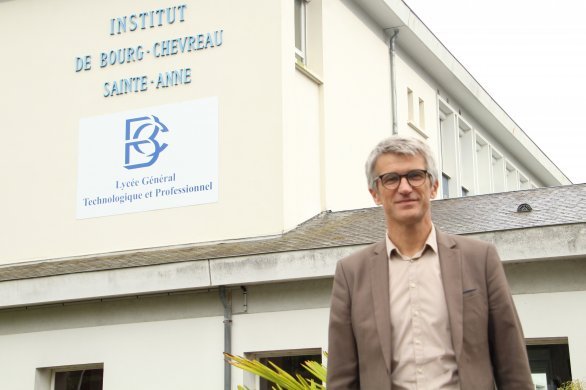 Rentrée scolaire. Qui est le nouveau chef d'établissement de l'ensemble scolaire de Bourg-Chevreau, à Segré ?