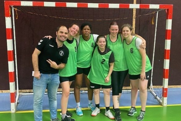 Ombrée-d'Anjou handball. Première victoire pour l'équipe masculine et premier match pour les filles