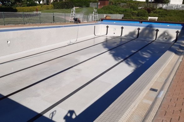 Les Hauts-d'Anjou. Recrutement, nouveaux tarifs et ouverture élargie pour la piscine de Châteauneuf-sur-Sarthe
