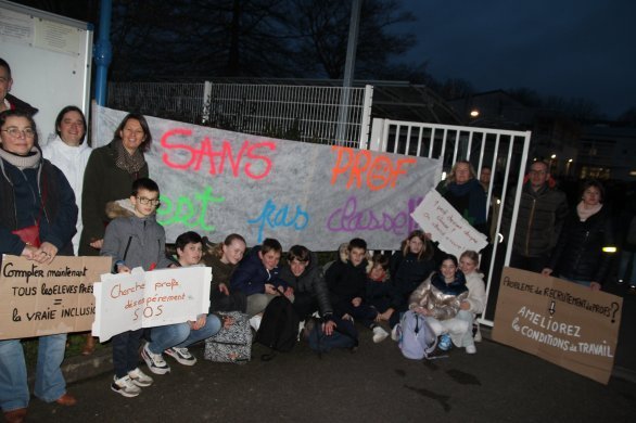 Château-Gontier. Parents et enfants mobilisés pour demander un professeur de français