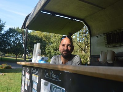 Le barman ambulant veut développer ses interventions sur des évènements culturels. - Charlie Creteur