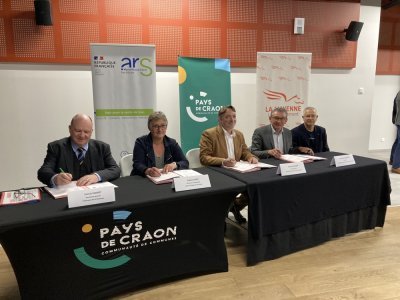 Signature du quatrième contrat local de santé entre les institutions et le Pays de Craon - Mickael