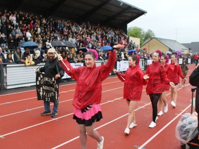 Ici à Cossé-le-Vivien (Mayenne), les Etincelles de Ballots lors du passage de la flamme olympique le 29 mai 2024. - Thomas Clavreul