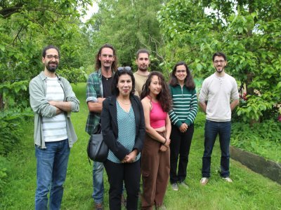 La sous-préfète de Segré, Djamila Medjahed (première au centre), avec le bureau de l'association : Alexandre Bodin (président), Candice Delabarre (secrétaire générale adjointe), Ayman Ghanem (trésorier), Racil Aouni (administrateur, absent de la phot - Charlie Creteur