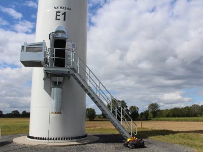 L'entrée d'une des éoliennes de Fontaine-Couverte (Mayenne), en mai 2024. - Thomas Clavreul