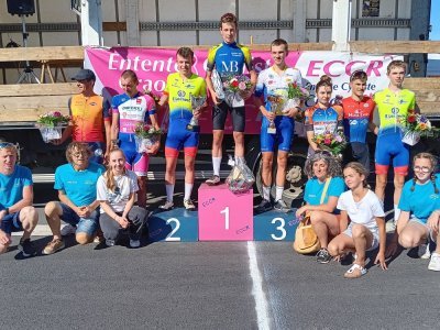 Le podium des gagnants - Geneviève Charrier