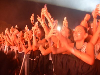 Le jeune public connaît ses morceaux par cœur. L'ambiance était au rendez-vous, lors du concert de Josman. - Elodie Chalandre