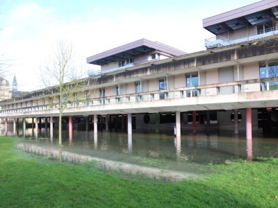 Malgré les inondations, l'hôpital fonctionne normalement. - Thomas Clavreul