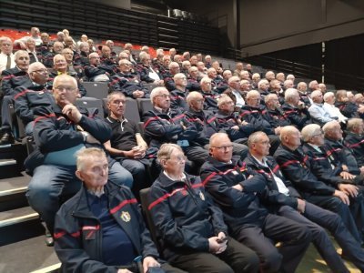 Les anciens sapeurs-pompiers ont envoyé quelques messages. - Thomas Clavreul