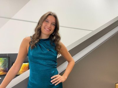 Juliette Papin (10). Elle est originaire de Juigné-sur-Loire, en Maine-et-Loire, est âgée de 23 ans et mesure 1m71. La jeune femme est kinésithérapeute. Juliette Papin est Miss Maine-et-Loire 2025. - Clémentine Marié