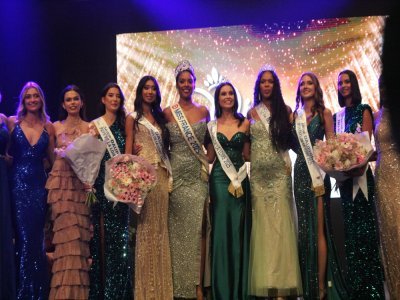 Photo souvenir, avec Miss Pays-de-la-Loire 2024 et Miss France 2025. - Elodie Chalandre