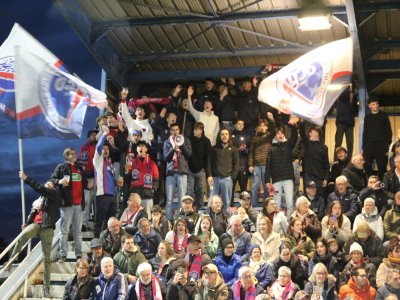 2 600 supporters avaient fait le déplacement. - Charlie Creteur