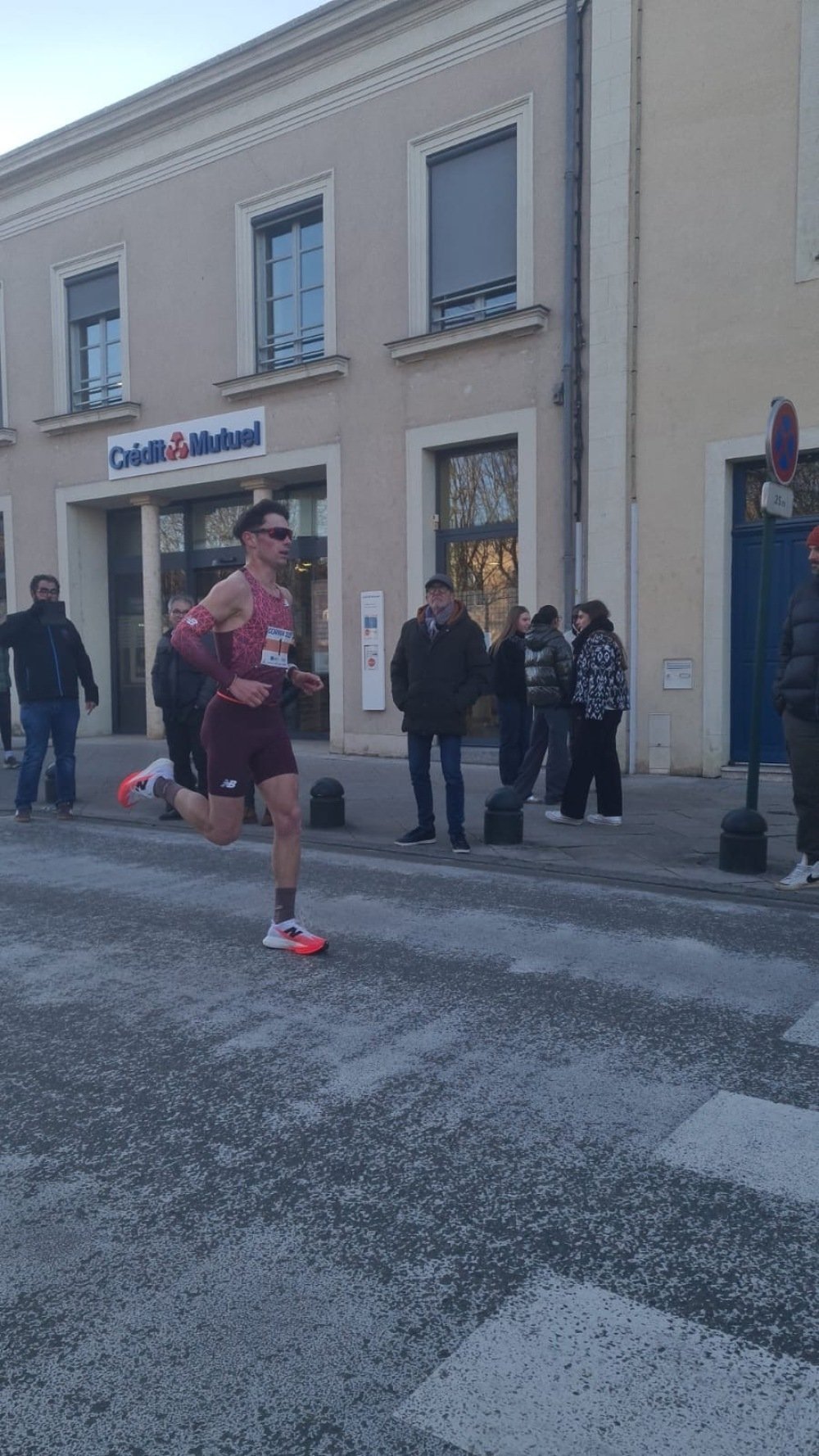 Romain Mornet vainqueur homme de la Corrida 2025 sur le10km.